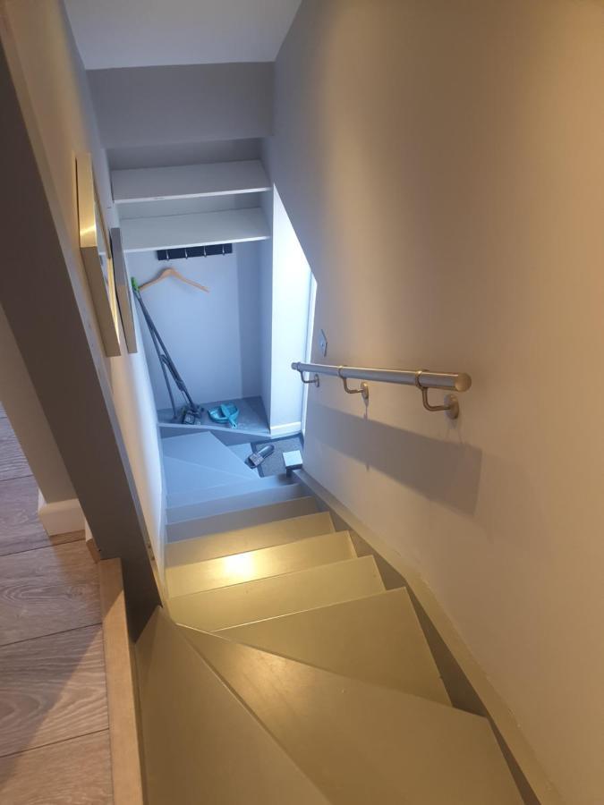 The Contemporary Studio Bracknell Bagian luar foto